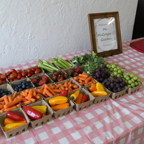 Colorful Fresh Produce Display - Picture 1 of 6